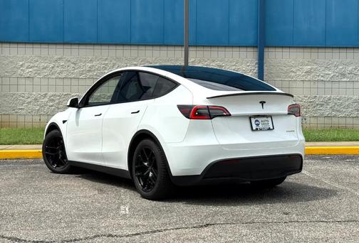 2022 Tesla Model Y Performance Dual Motor All-Wheel Drive