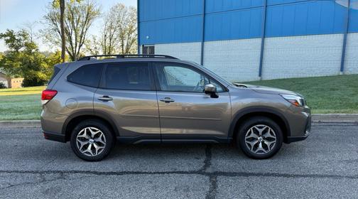 2020 Subaru Forester Premium