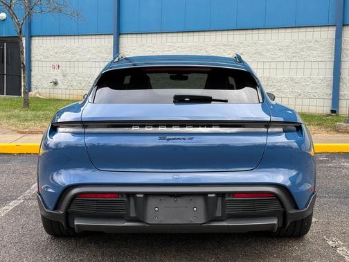 2021 Porsche Taycan 4