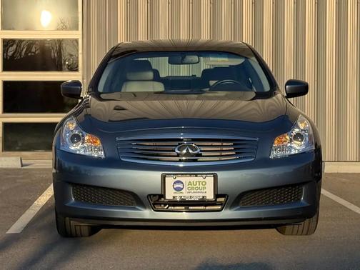 2009 INFINITI G37x Base