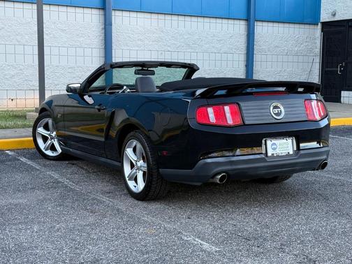 2010 Ford Mustang GT Premium