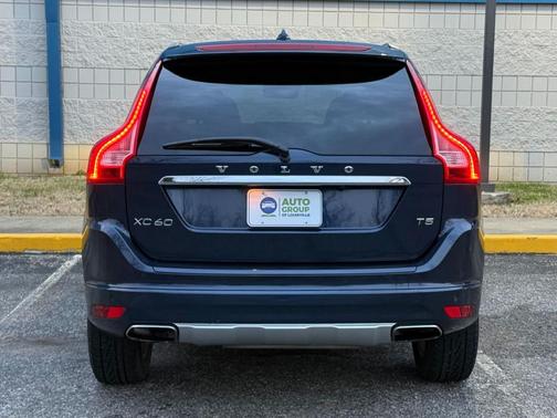 2015 Volvo XC60 T5 Platinum