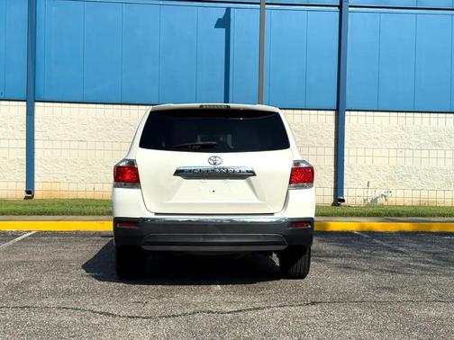 2013 Toyota Highlander Base