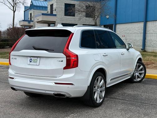 2017 Volvo XC90 Hybrid T8 Inscription