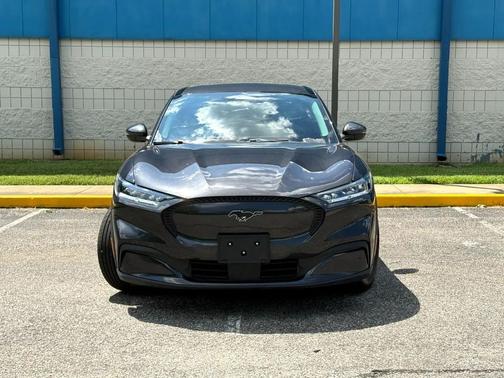 2022 Ford Mustang Mach-E Select