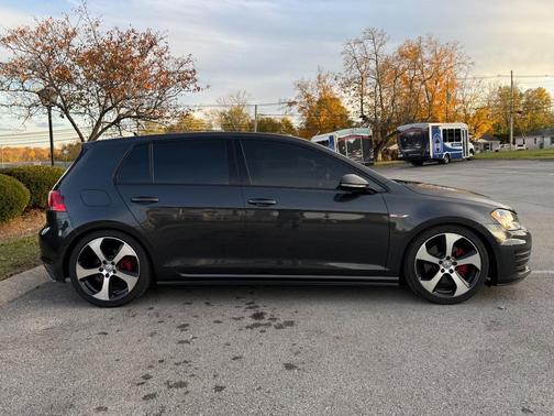 2017 Volkswagen Golf GTI 2.0T Autobahn 4-Door