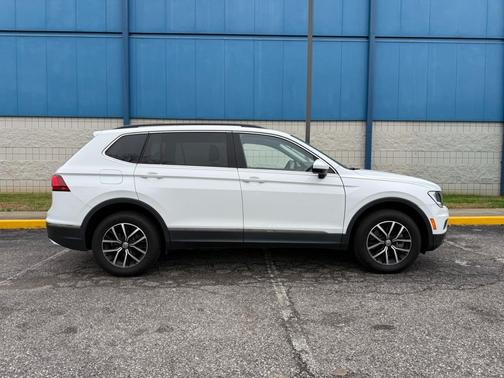 2021 Volkswagen Tiguan 2.0T SE R-Line Black 4MOTION