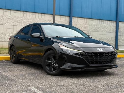 2023 Hyundai ELANTRA HEV Blue