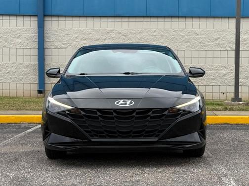 2023 Hyundai ELANTRA HEV Blue