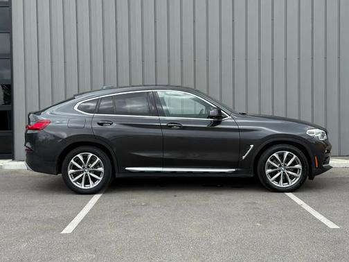 Dark Graphite Metallic 2019 BMW X4 xDrive30i