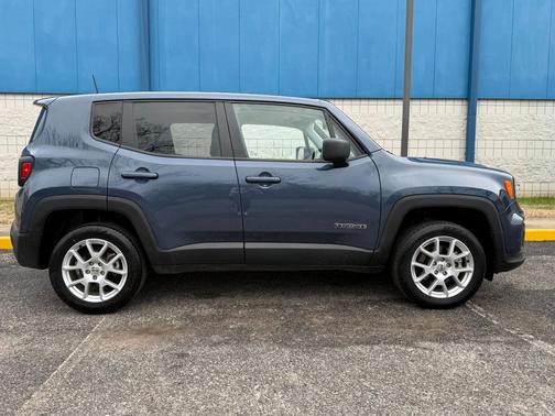 2023 Jeep Renegade Latitude