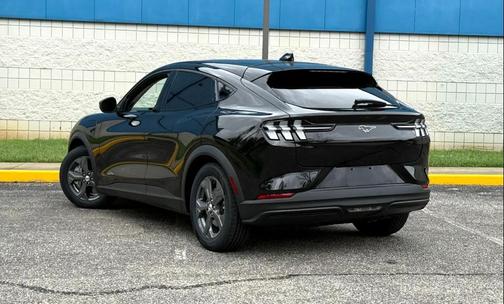 2021 Ford Mustang Mach-E Select