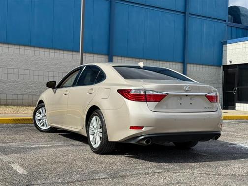 2015 Lexus ES 350 Crafted Line