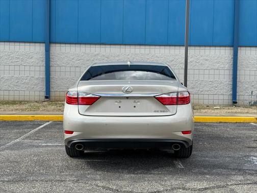 2015 Lexus ES 350 Crafted Line