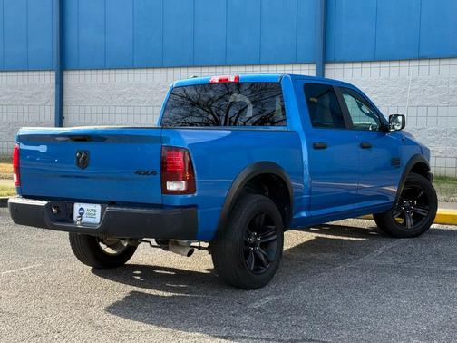 2024 RAM 1500 Classic Warlock Crew Cab 4x4 5'7' Box