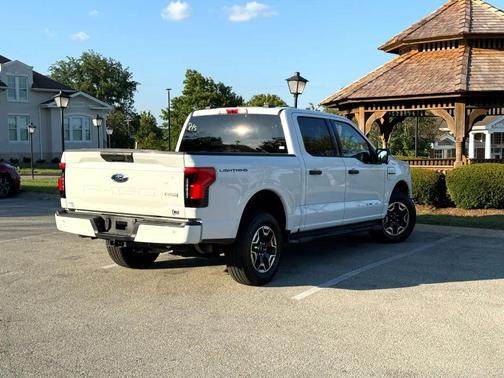 2022 Ford F-150 Lightning XLT