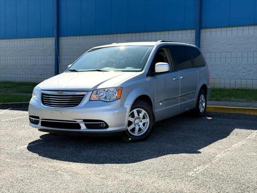 2012 Chrysler Town & Country Touring