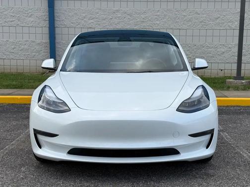 2023 Tesla Model 3 Long Range