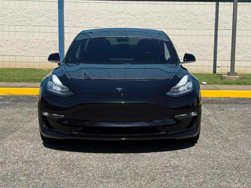 Black 2018 Tesla Model 3 Performance