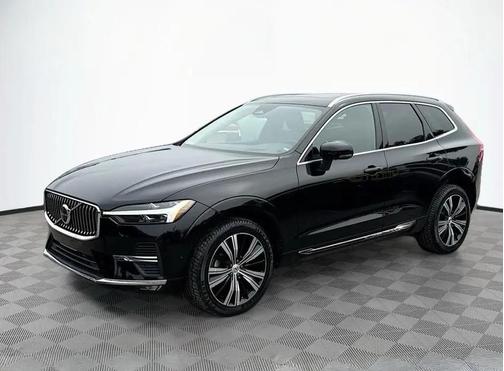 2023 Volvo XC60 B5 AWD Ultimate Bright Theme