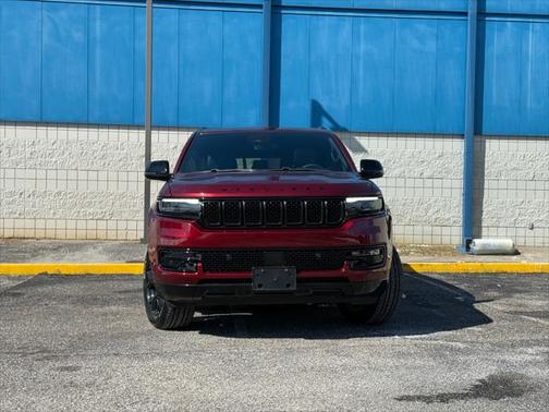 2023 Jeep Wagoneer Series II Carbide 4x2