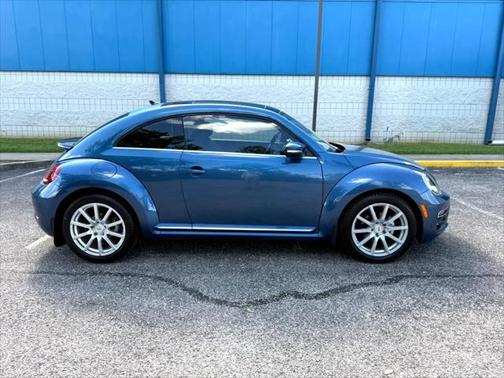 2019 Volkswagen Beetle 2.0T SE