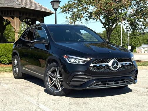 Black 2023 Mercedes-Benz GLA 250 4MATIC