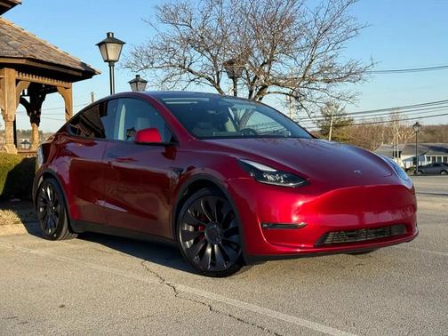 2024 Tesla Model Y Performance Dual Motor All-Wheel Drive