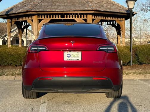2024 Tesla Model Y Performance Dual Motor All-Wheel Drive