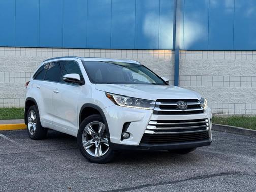 2017 Toyota Highlander Limited