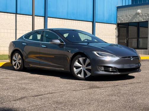 Gray 2021 Tesla Model S Long Range Plus