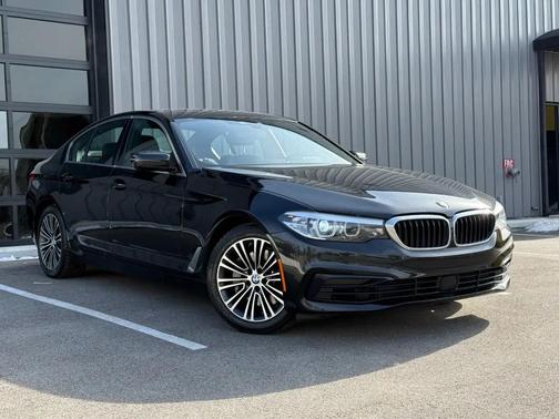 2019 BMW 540 540i Sedan