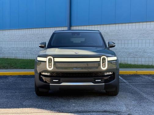 2022 Rivian R1S Launch Edition