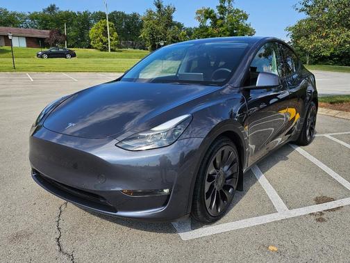 2022 Tesla Model Y Performance Dual Motor All-Wheel Drive