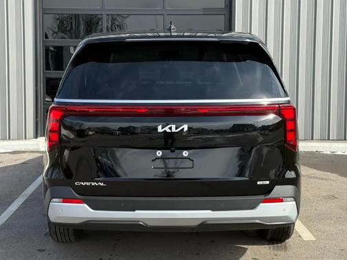 2026 Kia Carnival Hybrid LXS