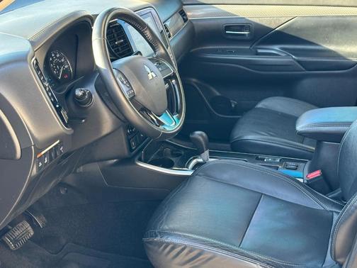 2020 Mitsubishi Outlander SEL