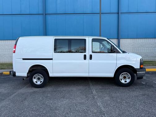 2021 GMC Savana 2500 Work Van