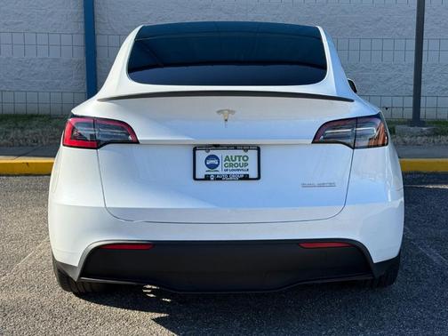 2024 Tesla Model Y Performance Dual Motor All-Wheel Drive