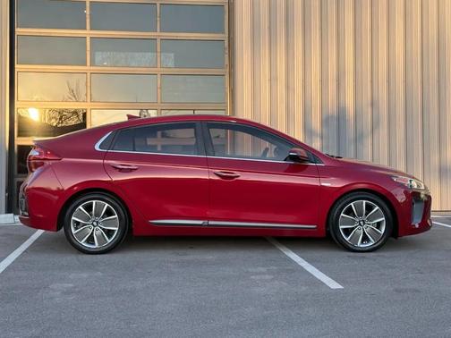 2019 Hyundai IONIQ Hybrid Limited