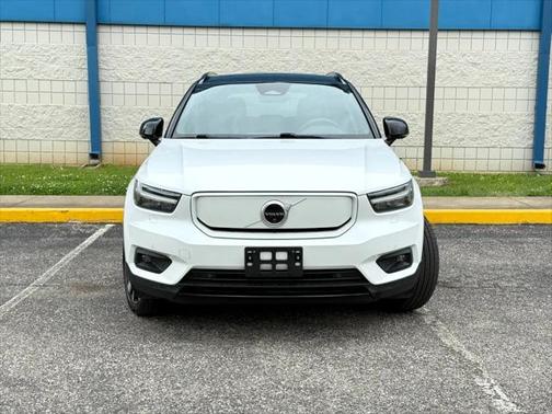 2021 Volvo XC40 Recharge Pure Electric P8