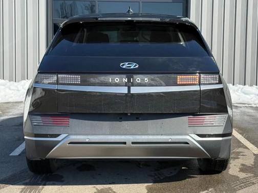 2022 Hyundai IONIQ 5 SE