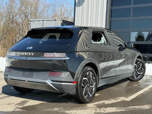 2022 Hyundai IONIQ 5 SE