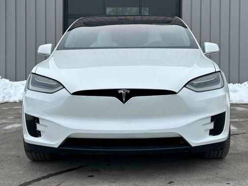 2019 Tesla Model X 75D