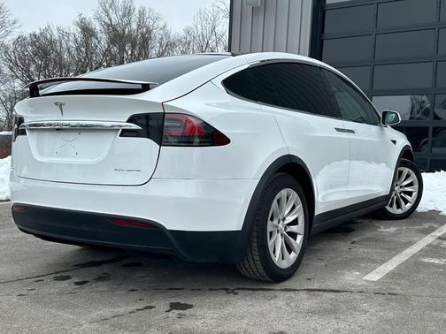 2019 Tesla Model X 75D