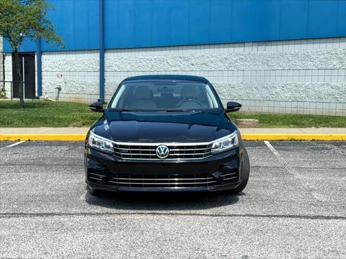 2016 Volkswagen Passat 1.8T R-Line