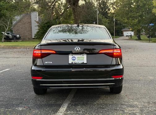 Deep Black Pearl 2019 Volkswagen Jetta 1.4T R-Line