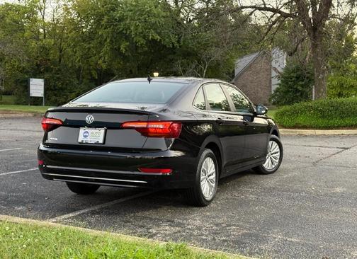 Deep Black Pearl 2019 Volkswagen Jetta 1.4T R-Line