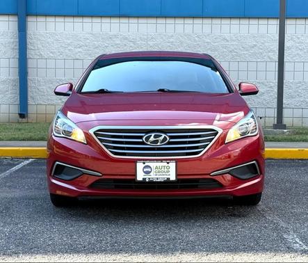 2017 Hyundai SONATA SE