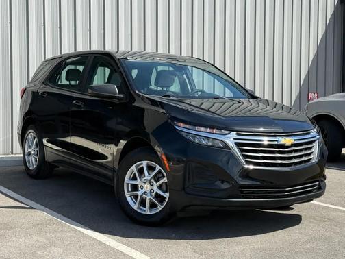 Mosaic Black Metallic 2024 Chevrolet Equinox LS