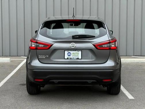 Gun Metallic 2021 Nissan Rogue Sport S